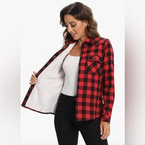 Forever 21 / NWT/ Cozy White & Ted Shirt Sherpa lining/Size L